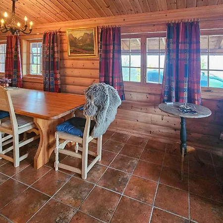 4 Bedroom Gorgeous In *