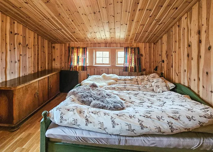 4 Bedroom Gorgeous In Prázdninový dům *